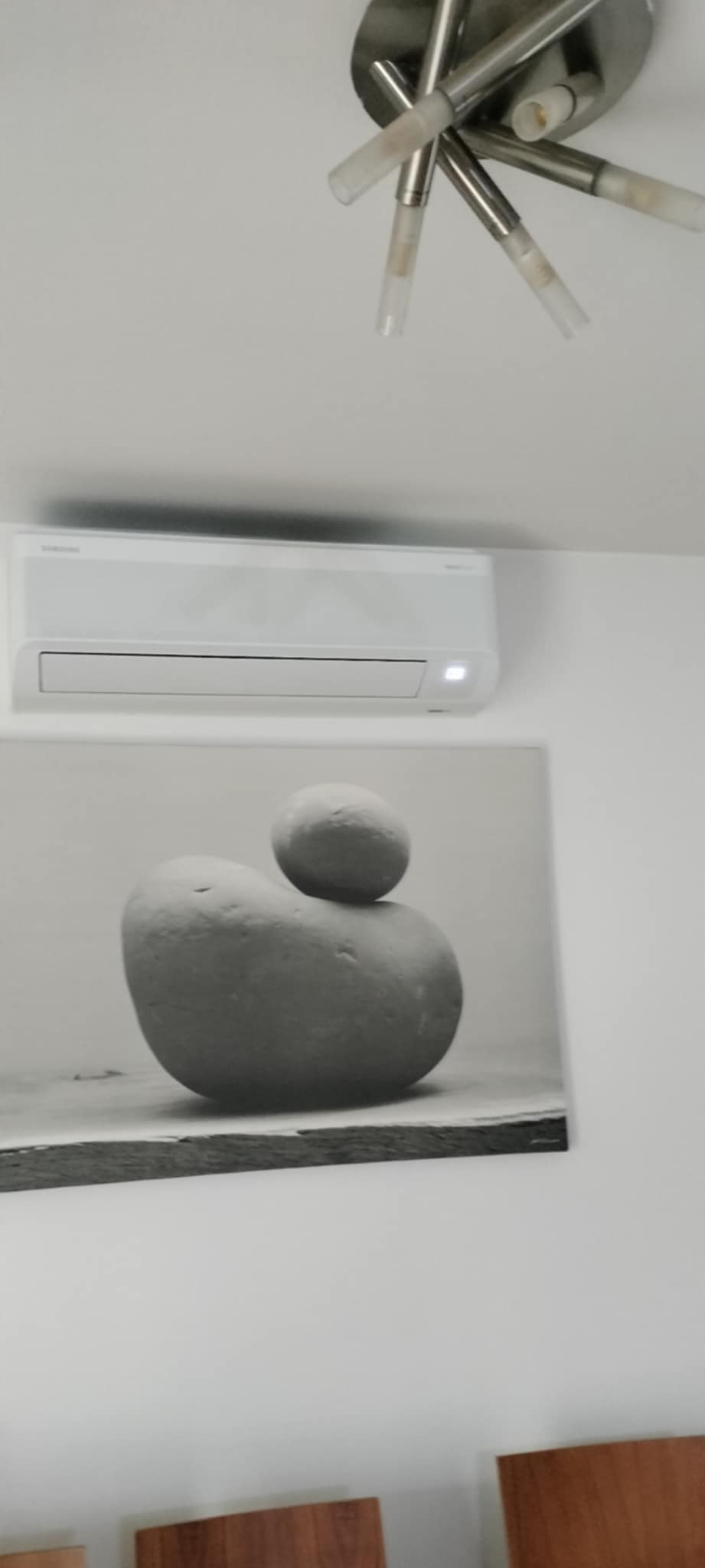 Minimalistická inštalácia